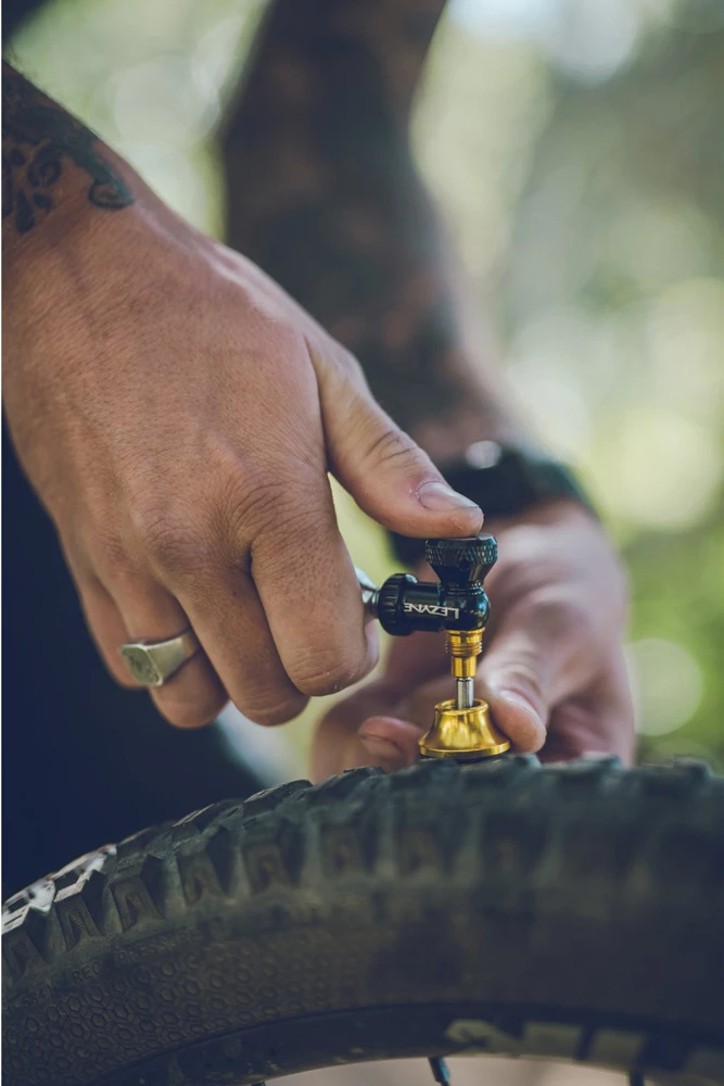 Lezyne Tubeless CO2 Blaster – Image 5