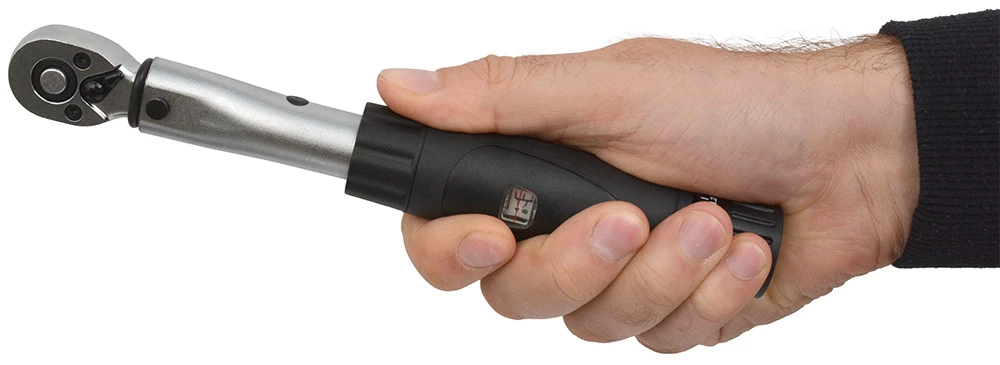 Radon Clé Dynamométrique Comp 1/4" 2-24 Nm + Sélection D'embouts 9 Pièces – Image 4