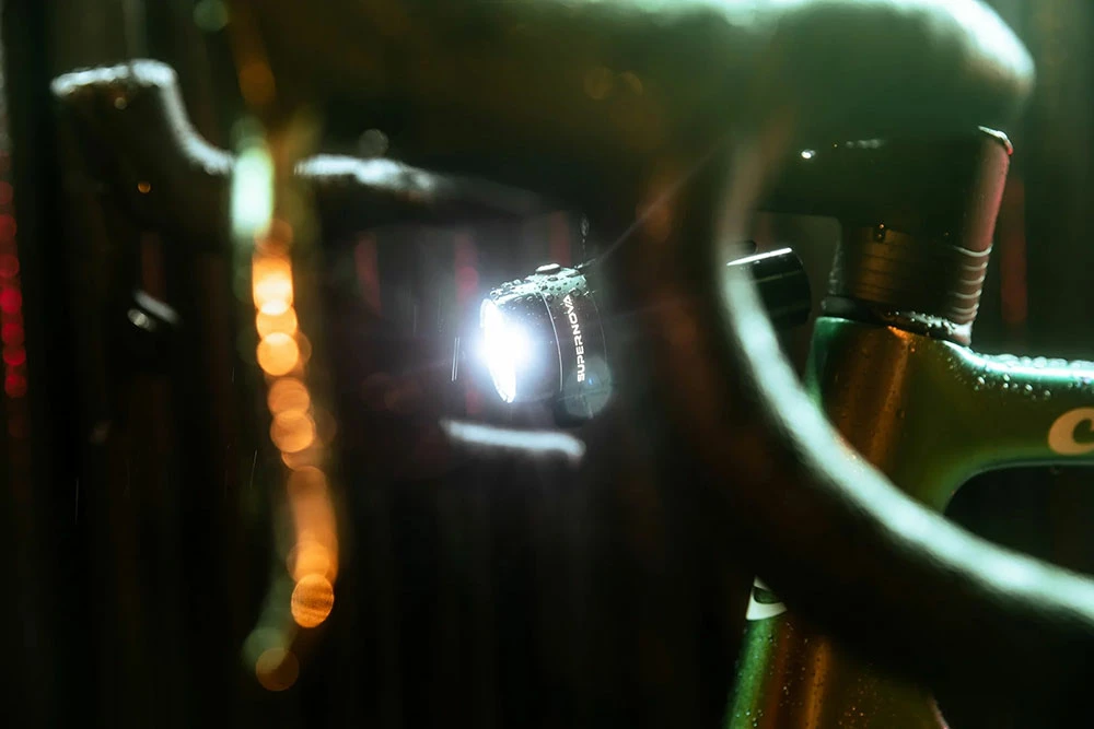 Supernova Airstream 2 Upside Down - Projecteur à Batterie – Image 5